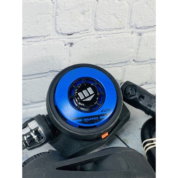 Mares Beta And Aeris Gauge With Compass Used - Picture 10 of 11